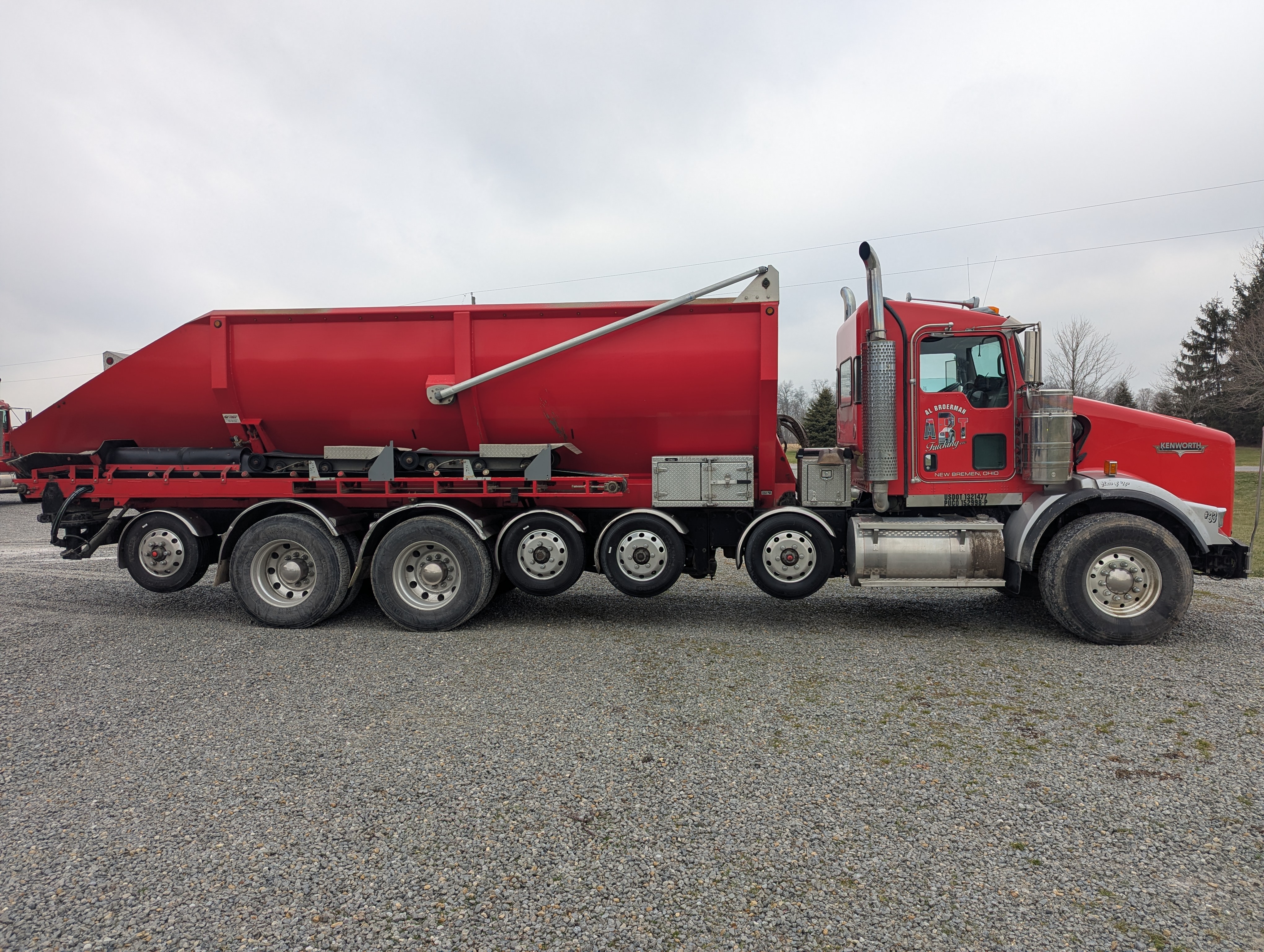 2016 Kenworth T800 w/SoilKing Extreme