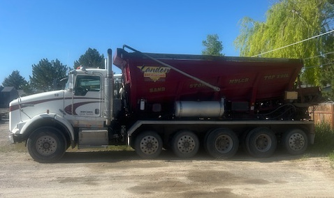 2007 Kenworth T800 w/SoilKing XL19